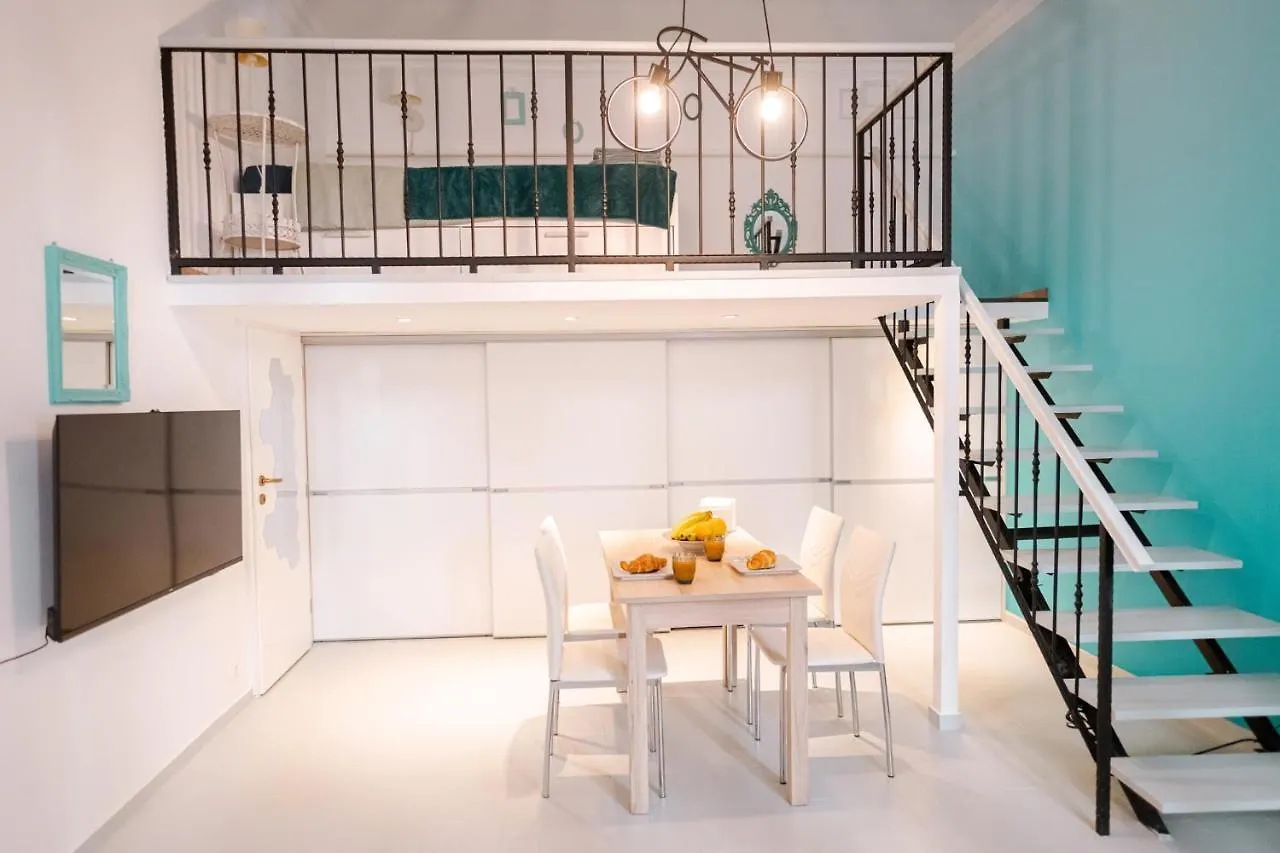 Ombre Apartment With Parking Option 布达佩斯 0*,  匈牙利