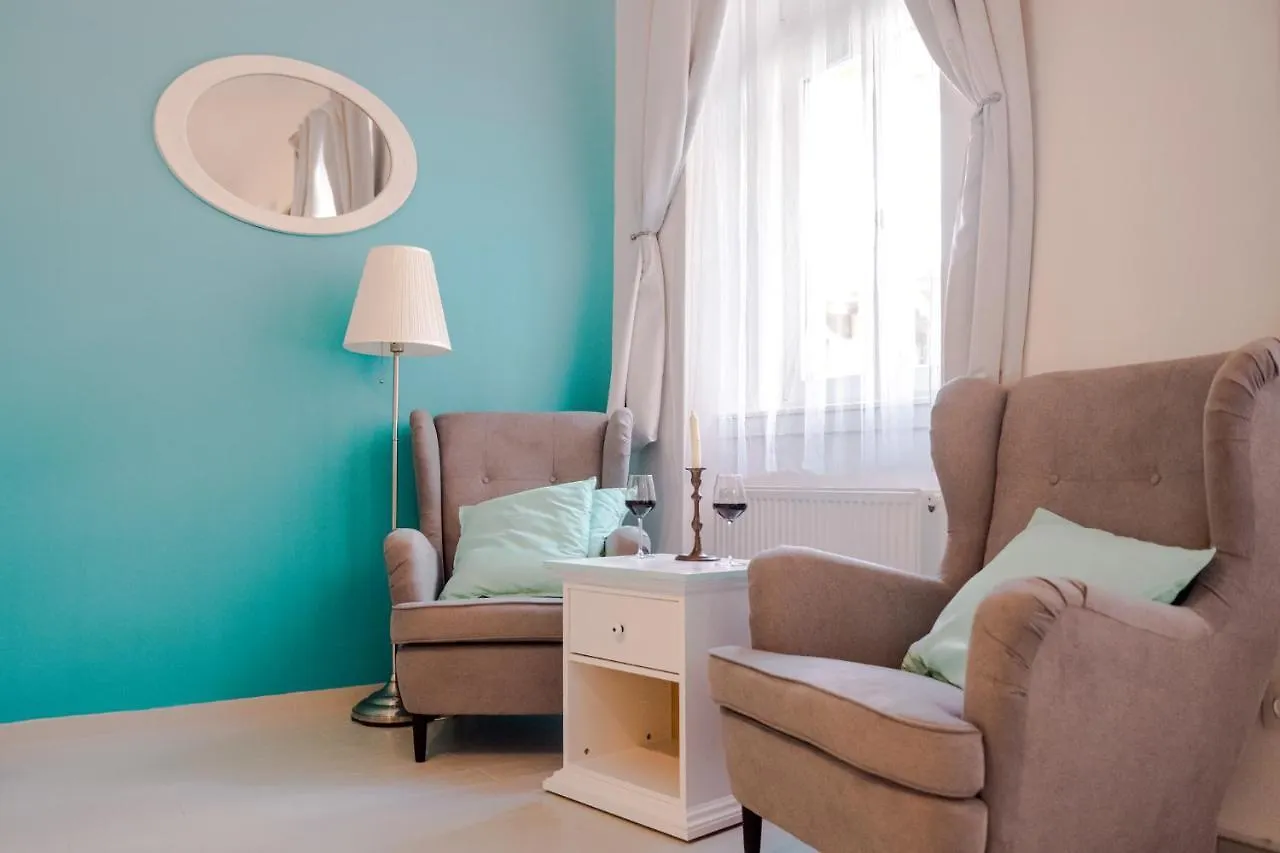 Ombre Apartment With Parking Option 布达佩斯