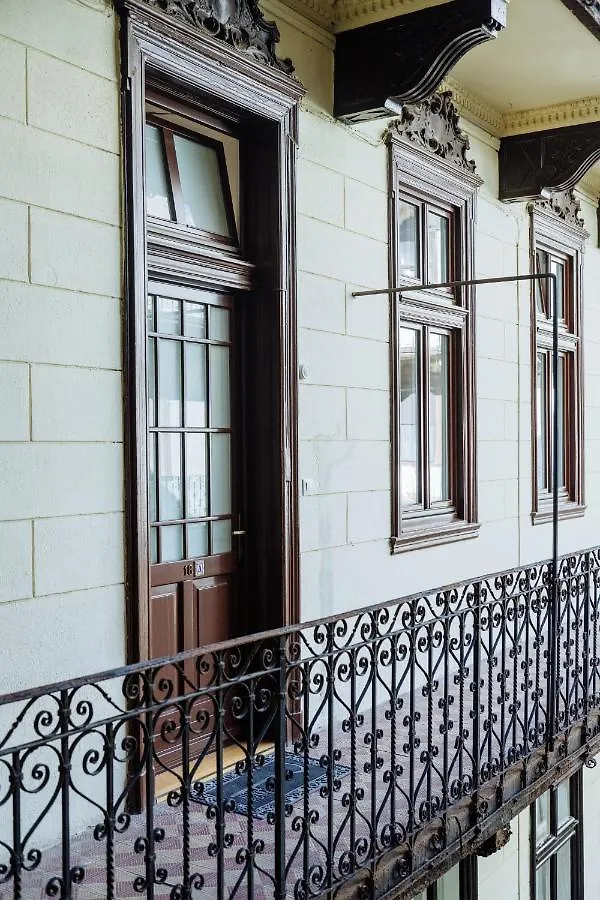 Ombre Apartment With Parking Option 布达佩斯